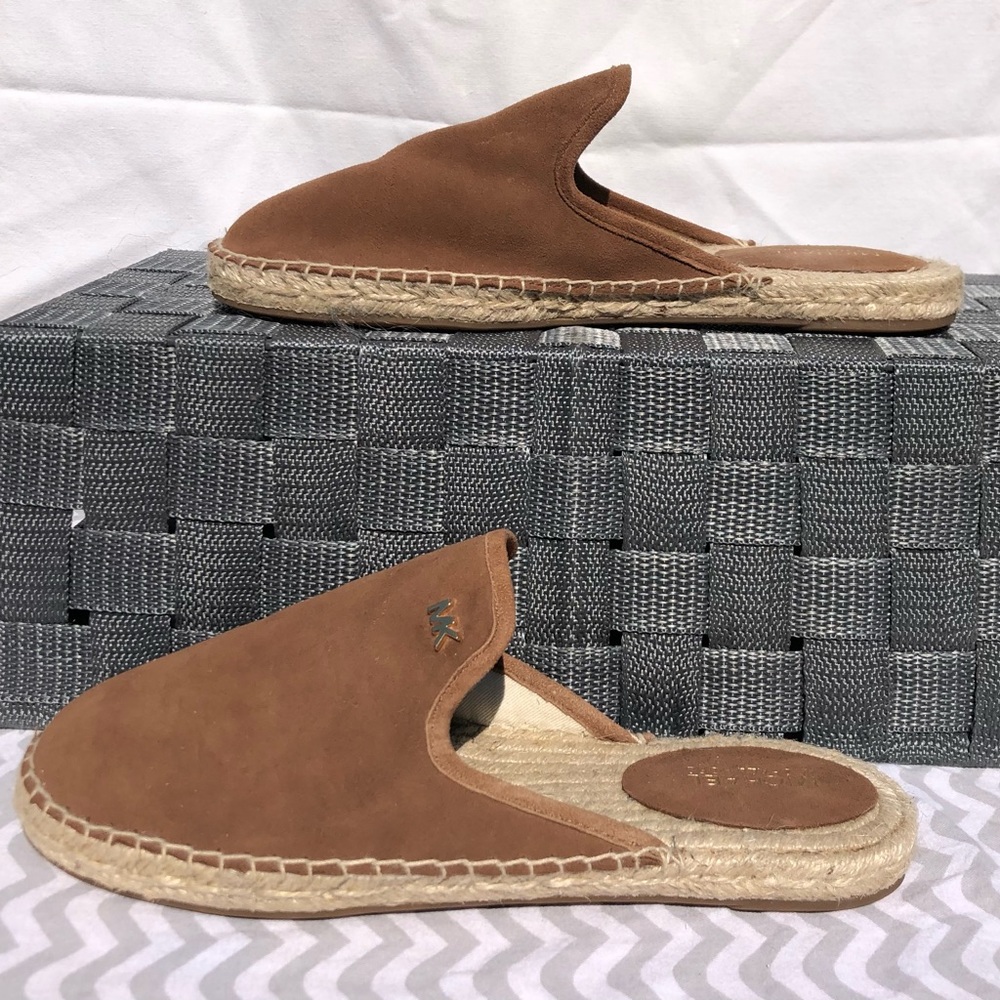 Michael Kors size 6 M brown suede slide NWOB